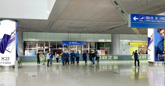 合肥机场包柱灯箱广告.jpg 合肥机场包柱灯箱广告.jpg